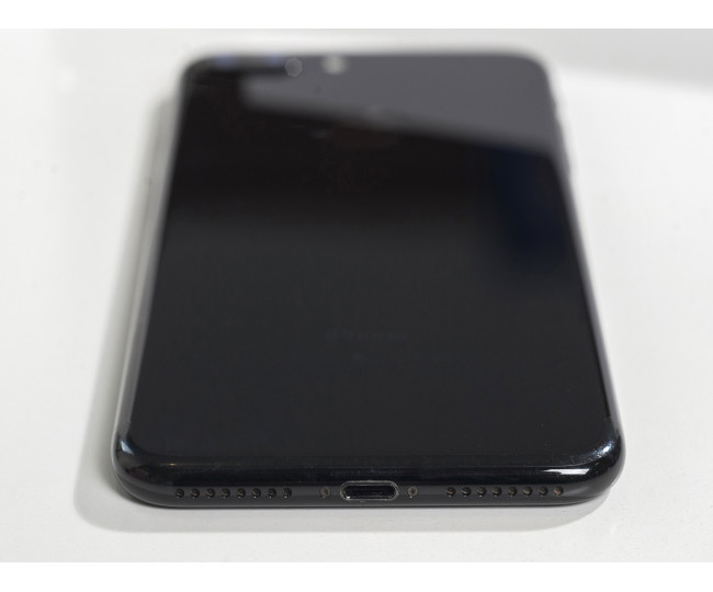 IPhone 7 Plus 32GB Jet Black (MQU22) б/у 